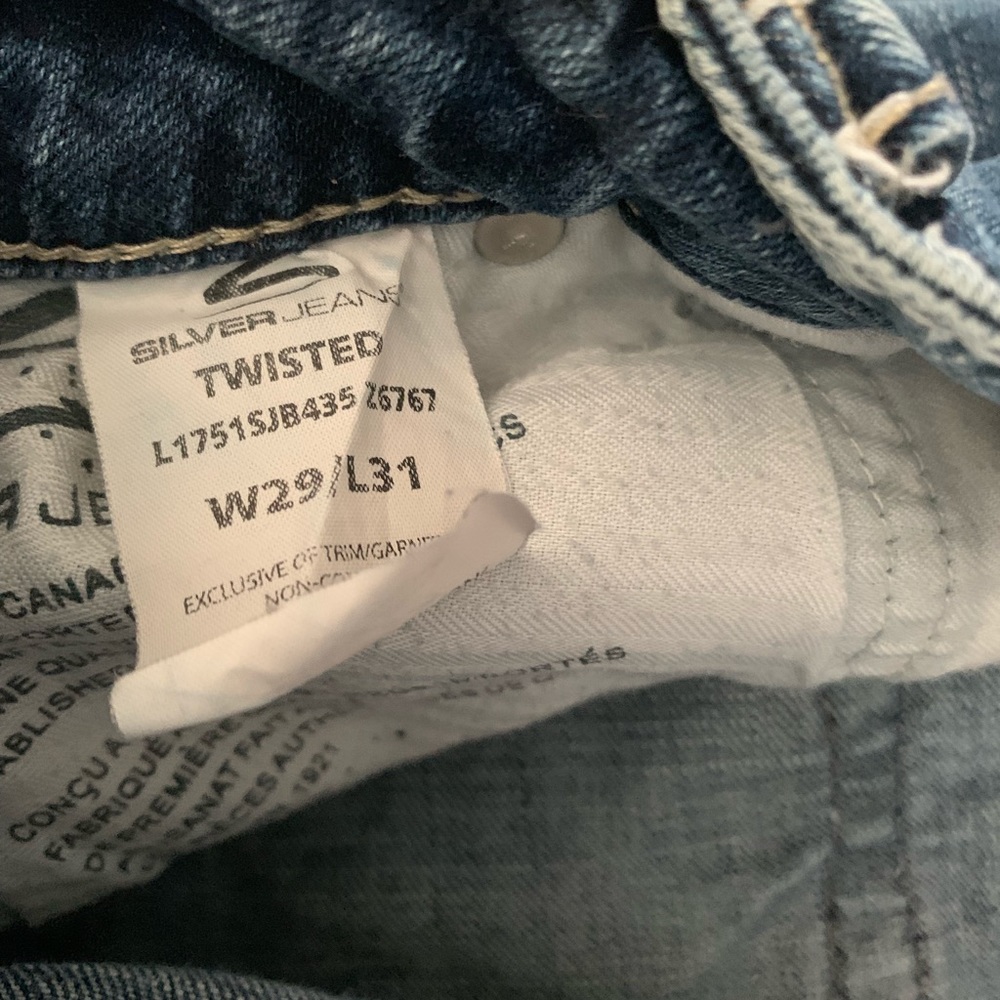 Silver Jeans - Picture 3 of 5